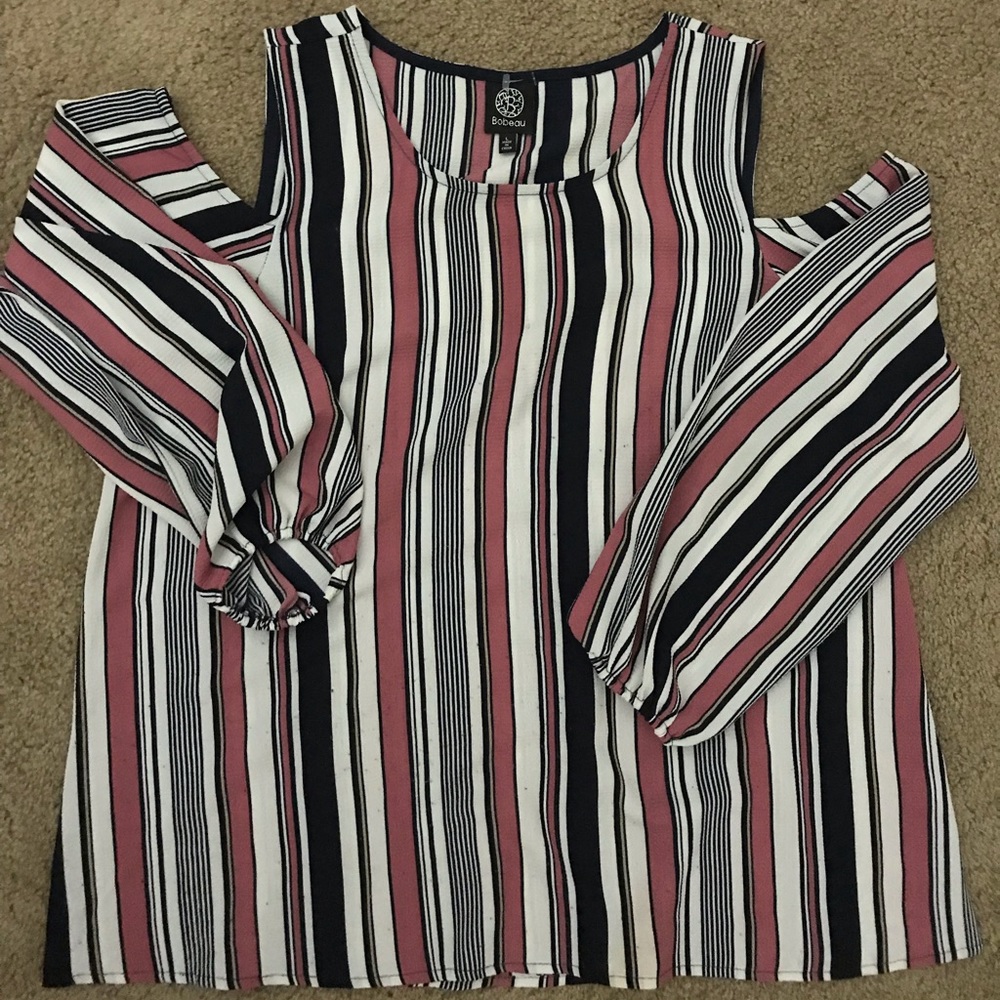 Long cut sleeved blouse